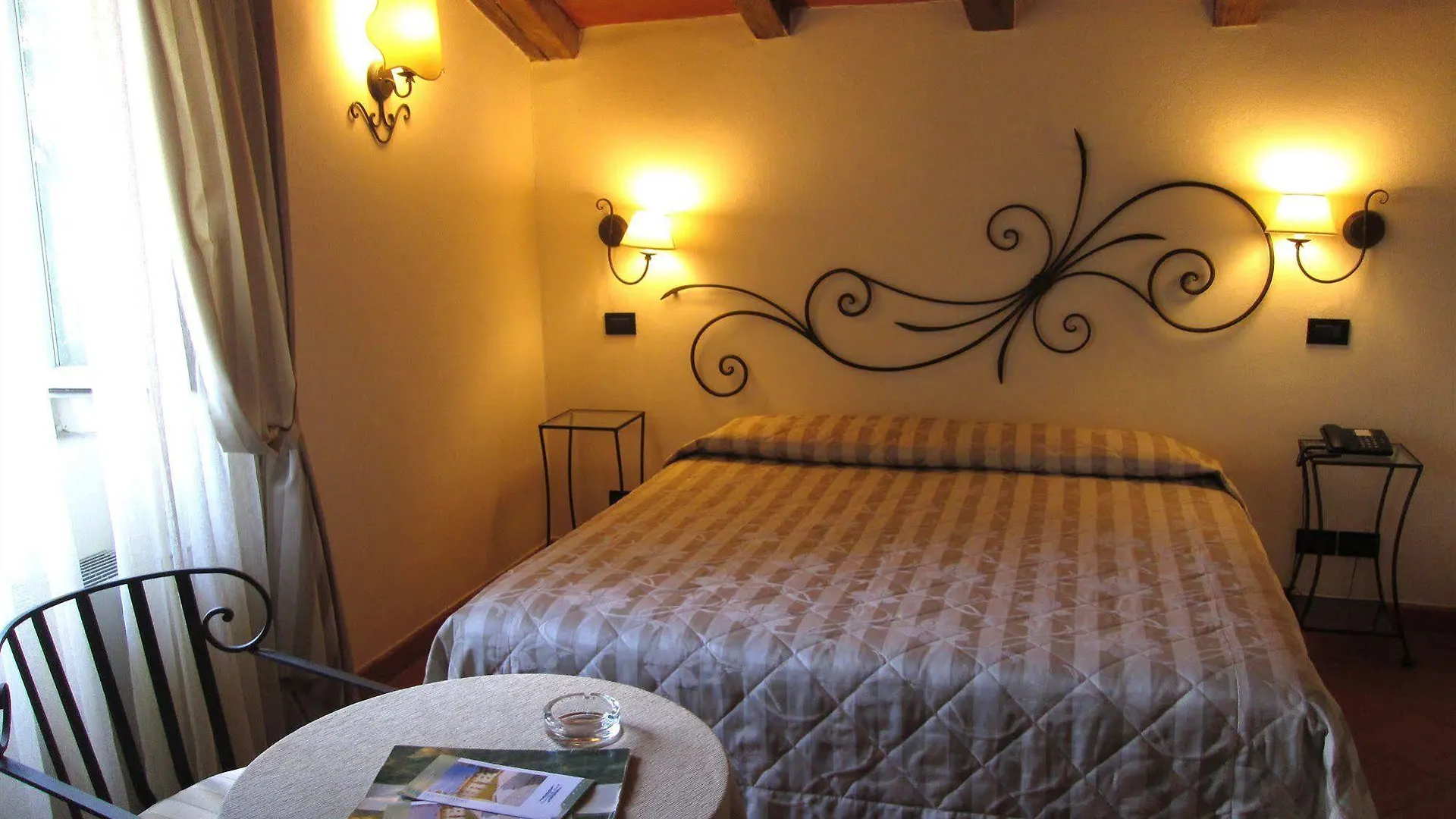 Palazzo Loup Hotel Loiano Italia